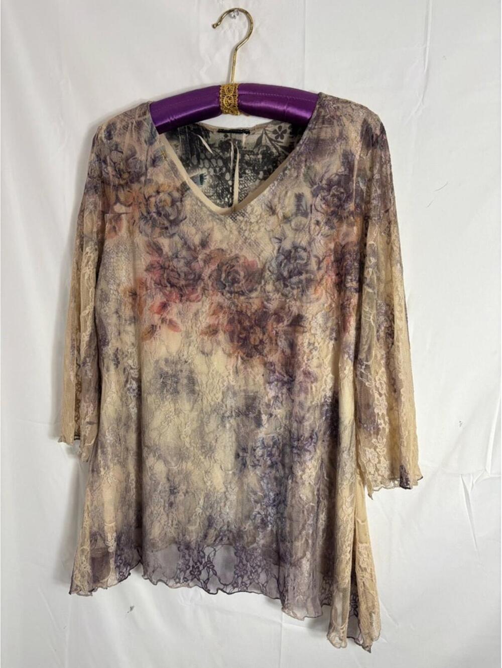 Whimsigoth Romantic Floral Lace V-Neck 3/4 Sleeve Shark-bite Hem Top Size L - Picture 2 of 15